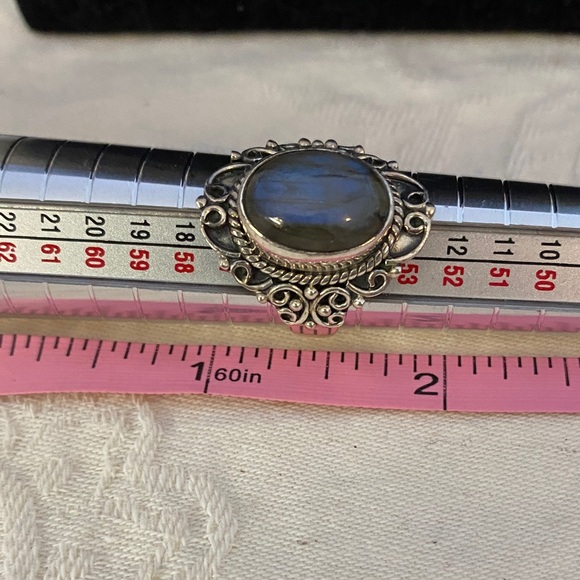 Silver and Blue Labradorite Gemstone Ring with 925 SS Detail - Picture 5 of 5